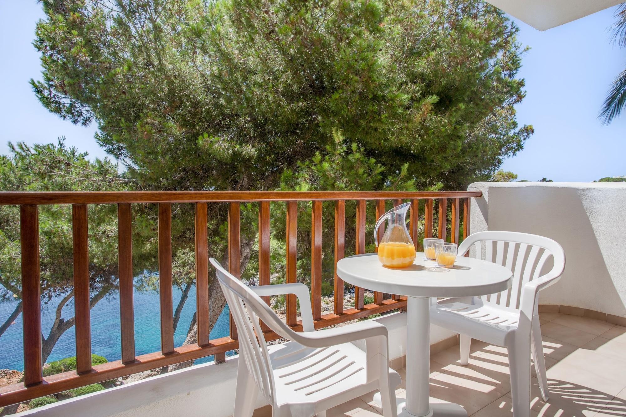 Inturotel Cala Azul Aparthotel 3*